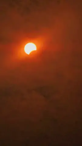 Solar Eclipse 25% #solareclipse #discover #explore #clt #charlotte #EclipseSolar2024 