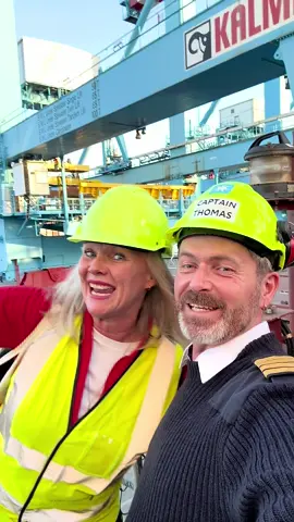 And @belindahoff from @shwsocial came! The welfare fairy of all seafarers, always bringing joy and happiness to all crew on board! . #seahealth #welfare #fairy #joy #happiness #MentalHealth #belindahoff #welfare #velfærd #ventamaersk #maersk #