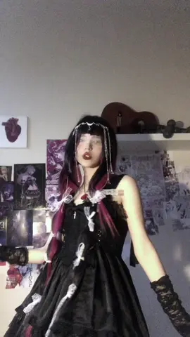 dont aband0n me.  #cosplay #columbina #GenshinImpact #genshincosplay #columbinacosplay #arlecchino 