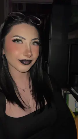 Who cares. I like it. #foryoupage #views #trending #fyp #fypシ #beauty #makeup #girl #grwm #hi #girls #react #wow #repost #reaction #goviral #viral #trend #getreadywithme  