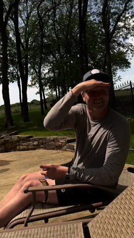 Wow! 😃🐓  #dadjokes #totalsolareclipse 