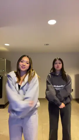 addicted to this song n dance 😻 (dc: @hehehehhe) #tellurgirlfriend #laybankz #dance 