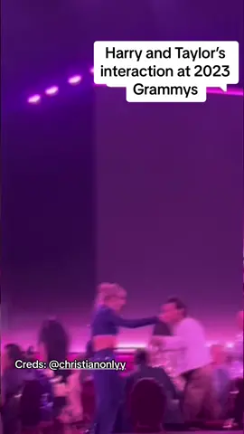 my divorced parents  #harrystyles #taylorswift #interaction #grammys2023 #awardshow #friends #divorcedparents #awards #fyp  creds: @christianonlyy 