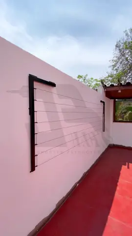 ¿Ya no tienes espacio en casa y no sabes donde tender la ropa? 😱 En este video te mostramos nuestros tendederos plegables ideales para hogares con espacios reducidos 👍🏽. - - #viral #tendedero #fyp #foryoupage #tendederoplegable #fypシ #viraltiktok #parati 