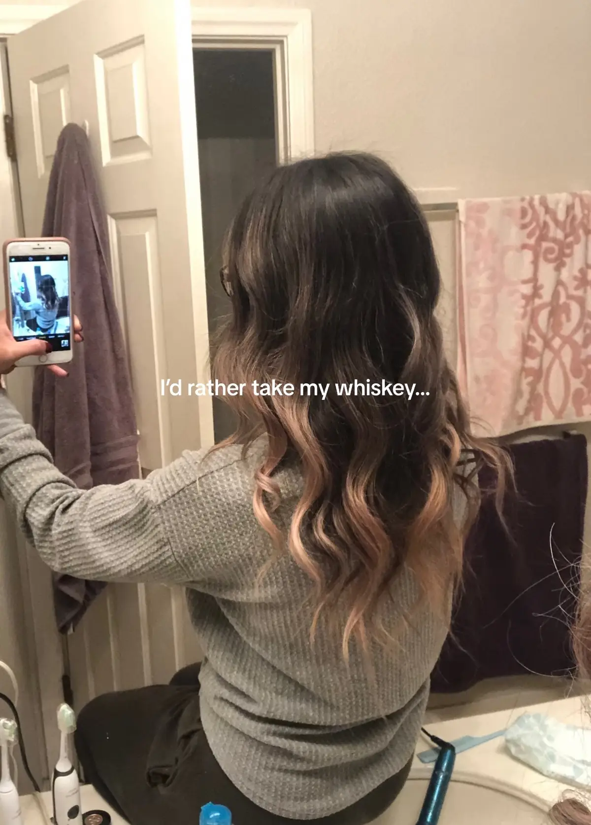 Get yourself an amazing hairstylist and use quality hair products 👏🏽👏🏽 @Kenaakeiser  #fyp #contentcreator #hairtransformation #hairhealth #balayage #hairtok 