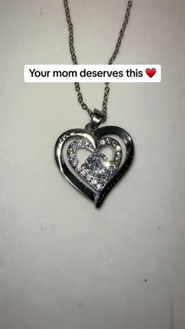 Get your mom something beautiful this mothers day. She deserves this ♥️🙏🏻 #mothersdaygiftideas #mothersday2024 #deals #moms 