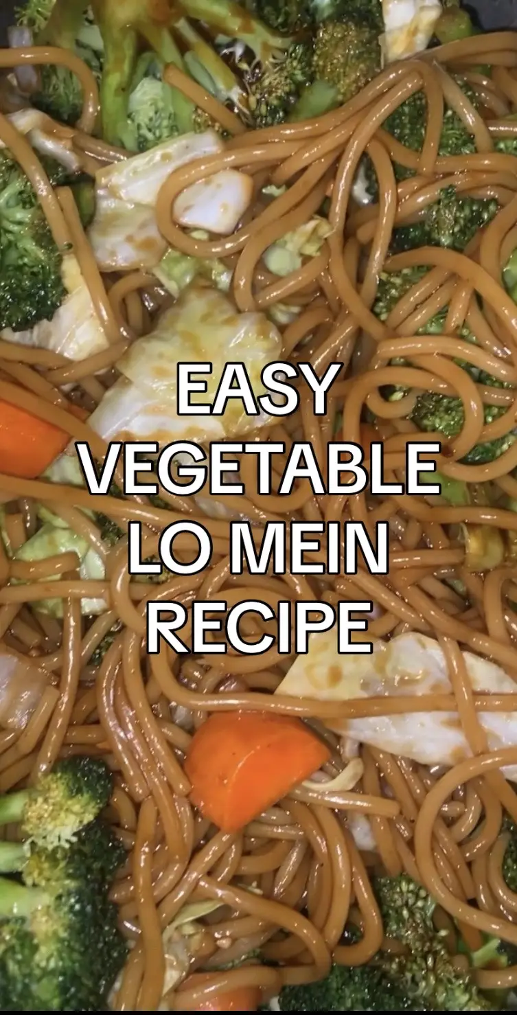 Definitely one of my go-to meals when I don't feel like cooking • #easydinnerideas #lomein #chinesefoodrecipe #MomsofTikTok #sahmlife #chinesefood #easydinnerrecipes #sahmsoftiktok #chowmein 