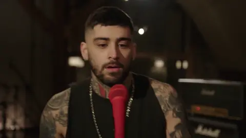 #Alienated out 4.12.24 👽 #RoomUnderTheStairs out 5.17.24 🪜 Pre-order the album now! 💿 