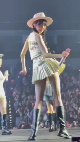 Wonyoung hip swinging dance 💞 #jangwonyoung #wonyoung #장원영 