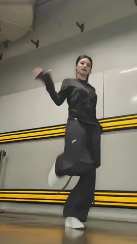 ITZY YEJI FANCAM ! / so hot like the sun #fyp #j4sminevs #zyxcba #kpop #fancam #itzyyeji #fanpageunflop 