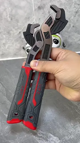 Cờ lê ống tự khoá dụng cụ cấp công nghiệp đa chức năng. Sử dụng chức năng tự khóa với lò xo khóa tự động tích hợp, dễ dàng vận hành bằng một tay, đơn giản và thiết thực, nâng cao hiệu quả. #cole #dosuachua #coledanang #dodungtienich 