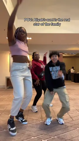 Like i know bestie is a basketball broadcaster superstar but her aunt might be cooler 😂 @Aliyah Boston #auntlife 