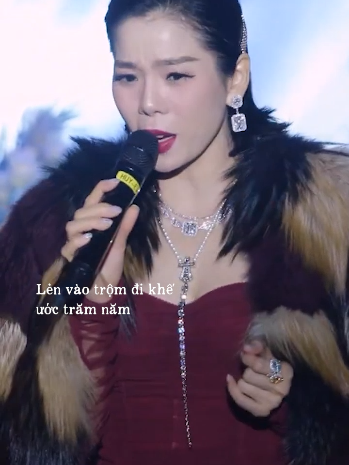 Ca sĩ chuyên nghiệp có khác, quá đẳng cấp.. #FanEnt  #loveyourself #nhachaymoingay  #lequyen  #ngaymainguoitalaychong