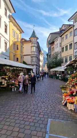 🌟 Welcome to Bolzano, where Alpine beauty, cultural richness, and Italian charm converge to create an unforgettable experience! 🇮🇹 Nestled in the heart of the Dolomites, this vibrant city offers a perfect blend of old-world charm and modern sophistication. Explore the historic city center, where medieval architecture blends seamlessly with elegant boutiques, bustling cafes, and vibrant markets. Admire the Gothic spires of the Cathedral of Bolzano, wander through picturesque squares like Piazza Walther, and discover hidden gems around every corner. #tiktoktravel #italy #italia #tiktokitalia #fyp #bolzano 