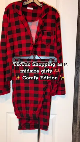 🧡🛒✨ comfy is my favorite ✨  #sahm #comfy #comfyclothes #comfyfashion #comfyoutfits #comfystyle #comfylook #livingthedream #affordable #TTSACL #contentcreator #latina #pajamas 