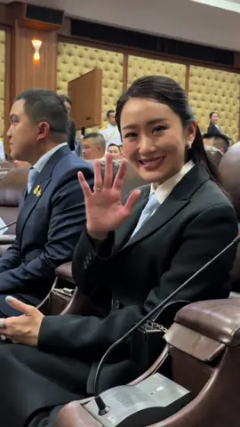 ขอส่งกำลังใจให้นักเรียนหลักสูตรการป้องกันราชอาณาจักรสำหรับผู้บริหารแห่งอนาคต(วปอ.บอ.) รุ่นที่ 1 ค่ะ 😊  สู้ววววๆ ✌🏻 #แพทองธารชินวัตร #พรรคเพื่อไทย 