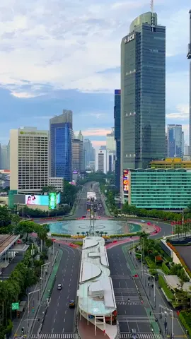 Jakarta Sisa Pemain Inti nih, SEPI ! 😍 Yang lagi Kampung silahkan simak nih.. kondisi sejak di tinggal kalian 🤣  🔘 🔘 🔘 📍🌐 Daerah Khusus Jakarta . 🎥 : dji Mavic 3 Pro  #aerial #aerialview #aerialphotography #dji #djiindonesia #djiglobal #djimavic3pro #djiair3 #drone #cityscape  #indonesia #jakartasepi #idulfitri2024 #jakarta #dkj