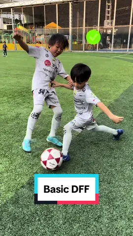 Basic DFF #เทคนิกบอล #สอนฟุตบอล #ฟุตบอล #สอนฟุตบอลเด็ก #โรงเรียนสอนฟุตบอล #サッカー #サッカーアカデミー #Soccer #yukifootballacademy 