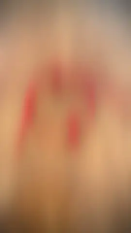 PULSEIRA CUORE DA AMIZADE ❤️ Produzida em macramê no fio de algodão vermelho, ela é regulável para qualquer tamanho de pulso.  Ela acompanha um cartão fofíssimo para presentear. São vendidas avulsas.  Amou ? Clica na sacolinha da foto que vai direto para o site. #braceletfriendship #pulseiradaamizade #pulseiracoracao #pulseiravermelha
