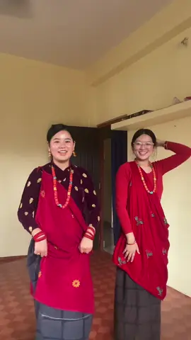 Lobi bamara 🐝 #nepali #sisters 