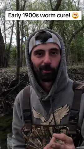 An early remedy for killing worms! 🤯 #fyp #antiquebottles #History #bottledigging 