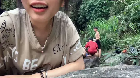 #CapCut Những ngày mà chân chưa mỏi có tiền cũng khó mà mua#chill #10A3#vinhphuc 