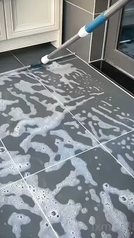The new silicone magic broom can easily clean the floor and mirror at home. # Magic broom wiper#malaysia #malaysiatiktok #foryou #fypシ #tiktok #fyp 