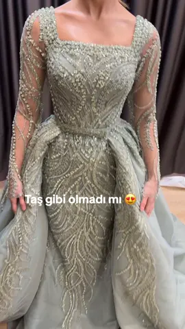 ❤️❤️ #duisburg #özeldikim #gelinlikmodelleri #brautmodengeschäft #özeltasarim #düsseldorf #duisburgmarxloh #weselerstrasse #tubacouture #meerjungfrauenkleid #gelinlik #kinalik #nisanlık 