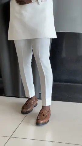 Dressing well is part of good manners  #ghanatiktok🇬🇭 #nigeriantiktok🇳🇬 #tailor #kaftan #ghanatailor #mensfashion #mensweardaily #menswearfashion #bespokefashion #accra #africanwearformen#africanwearsformen#designerclothesformen#designerclothing#designclothes#designerclothing#ghana 