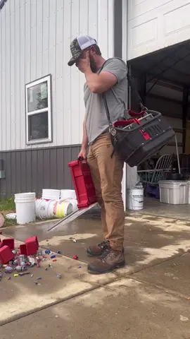 Isn’t this the worst? 🤦🏼‍♂️ . . . #electrician #electricalcontractor #construction #bluecollar 