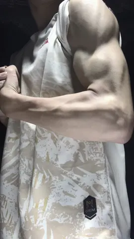 Tay k7 như này ổn chưa💪🏻 ae#calistenia #calisthenics #fyp #foryou #trendingvideo #xuhuong #foryoupage #tayto #cobap #gym #GymTok 