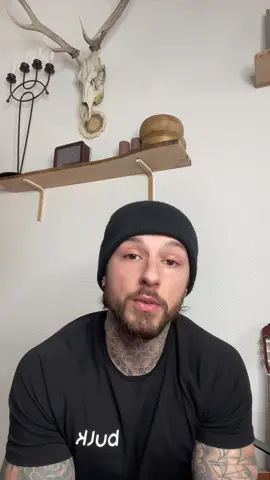 Réponse à @Nemetuezpas J’en ai probablement oublié c’est une certitude, en tout cas si il y’a un effet secondaire qui te viens et que tu aimerais que je fasse une vidéo n’hésite pas à mettre un commentaire en parlant de cela 💉🌟 . . . . #effetsecondaire #testosterone #personnetransgenre #videoinformation #edwgreat #hormonotherapie 