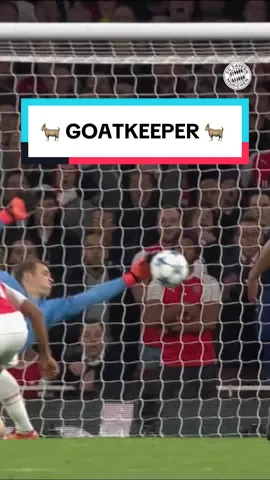 Manuel Neuer vs. Arsenal 🧤💥😮 #FCBayern #MiaSanMia #UCL #ARSFCB 