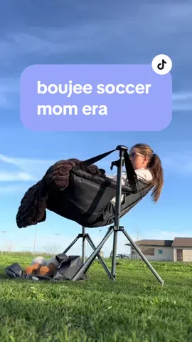 Momma has the right idea 😎 @CieJae Briggs #mom #momlife #momhumor #soccermom #kidssoccer #sportsmomlife #parenting 