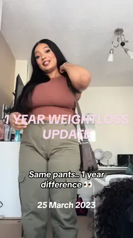 Crazy how body dysmorphia works cos sometimes i look in the mirror and feel i look the same! 😭 only started taking it “seriously” beginning of this year so kinda proud of me🥺 #weightlosscheck #weightlosstransformation #1yearago 