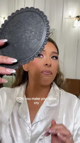 #bride #houstonbride #houstonbrides #bridalglam #weddingshouston #travelingmakeupartist #bridesofhouston #houstonmakeupartist #houstonweddings 