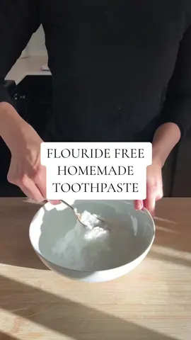 here come the flouride police 🚨  recipe:  ⅓ cup baking soda 4 tbsp baking soda  2 tsp hydrogen peroxide  20 drops peppermint essential oil  (I doubled this recipe in the video) #flouride #nontoxic #homemade  