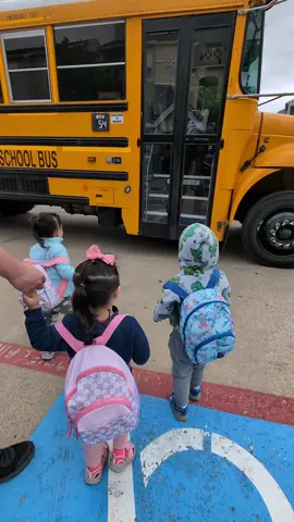 first time at school bus #prek #schoolbus #toddlersoftiktok #triplets 