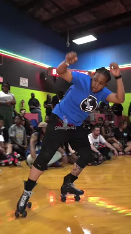 #skatingtiktok #skatingtiktok #blackpeopleskating #trending #viraltiktok #rollerskatingtiktok #jbskater 
