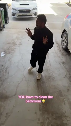 He way he PARKOURED over the railing 😂 @DevenChris 