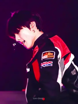 The duality of Yang Jungwon 🥵 how did yall feel when you saw his abs?  ib: @myappya  #enhypen #enhypenedit #jungwon #fypシ #fyp #kpopfyp #fyppppppppppppppppppppppp #kpop #kpopedit #kpopedit #xyzbca #viral 