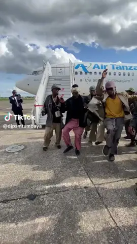 Ndivyo ilivyokuwa baada ya kuipokea ndege yetuuu.