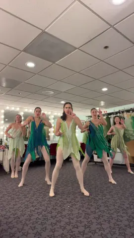 i’ll venmo you $0.25 if you can guess what we are in this show  #balletdancer #ballerina #ballet #fyp #balletmajor #utahcheck #utah #universityofutah #uofu #show #performance #dance #pointe 