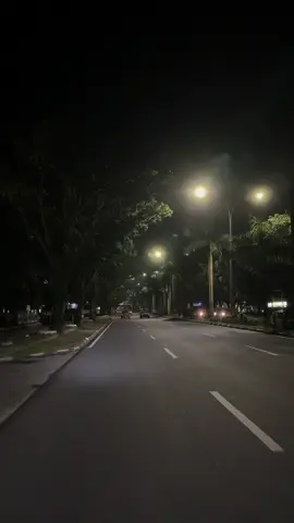 Lewati badainya, tapi jangan ganti orangnya. #4u #pekanbaru #vibesmalam #fypシ 