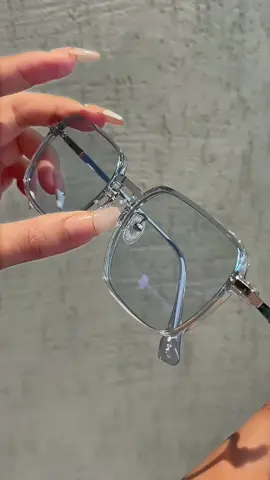 Super ganda Talaga nitong Photochromic and Anti radiation natinp#photochromic#sunglasses#a ntiradiatnlass#eyeglassesforwomen 