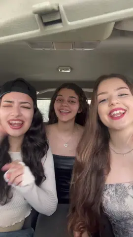 Habeb Hayaty- Moustafa Amar #singing #singers #cover #arabic #fyp#fypシ゚viral #viral#tiktok#sisters#girlgroup#banetelhachem #girls#lebanese#cyprus#arab#car @Dayda @Leal <3 