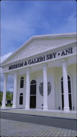 Pacitan place to go dari museum ini kita bisa tau betapa besar rasa cinta beliau ke almh. Bu Ani rest in love Bu.. #al-fatihah #museumaniyudhoyono #museumsbyani #museumsbyanipacitan  #pacitan #pacitanplacetogo #pacitanjawatimur #jatim #wisata #wisatapacitan 