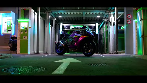 R1👀#yamahar1 #r1 #r15 #foryou #tending #fypシ゚viral #yamaha #edit #KongsiBersama #tamil #fyp #r1lover #CapCut 