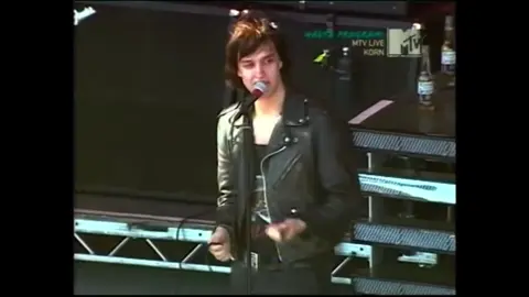 The strokes - You only live one LIVE (Bizarre love triangle mash up) #thestrokes #neworder