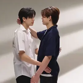 🫂🫂 the hug #pondphuwin #ปอนด์ภูวินทร์ #ppnaravit #phuwintang #fyp #fypシ 